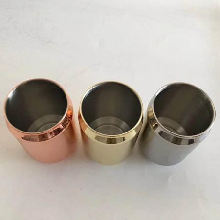 Stainless steel cans in the shape of a cup 