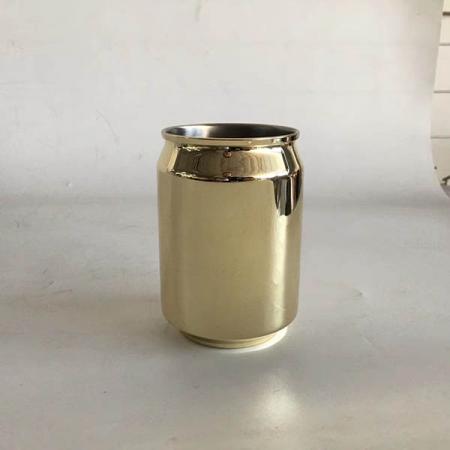 Stainless steel cans in the shape of a cup 